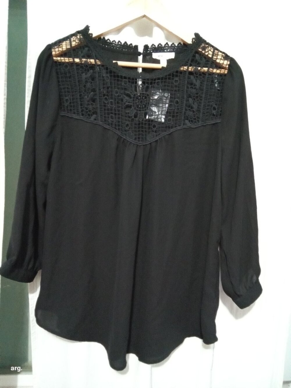 MINE TOO Black Lace Detail Blouse – 1XL Women– New, Good Condition